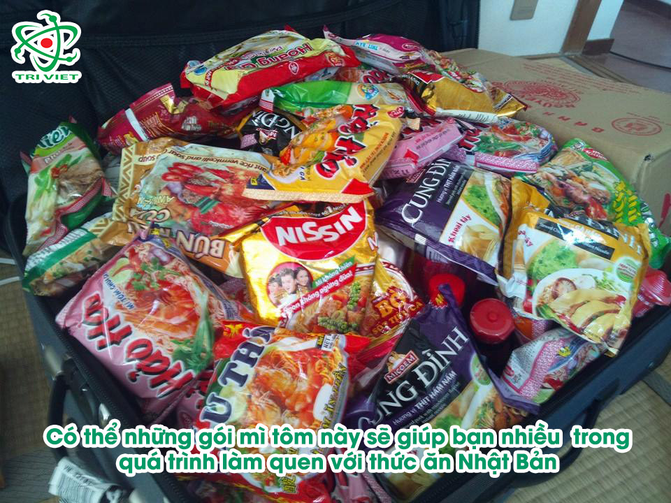 Hành lý du học Nhật Bản có thể sẽ cần Mì tôm